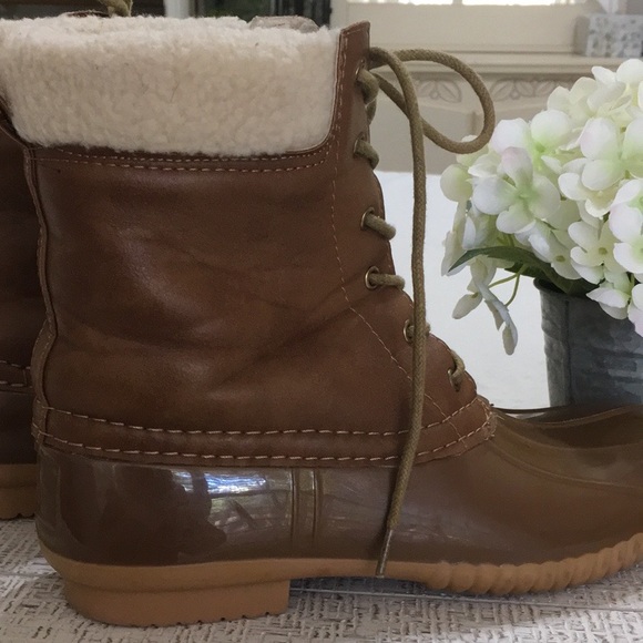 forever 21 duck boots